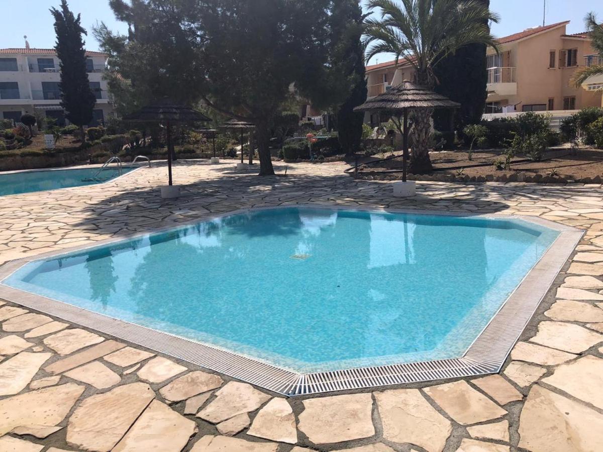 Beautiful Regina Gardens Apartment Paphos Luaran gambar